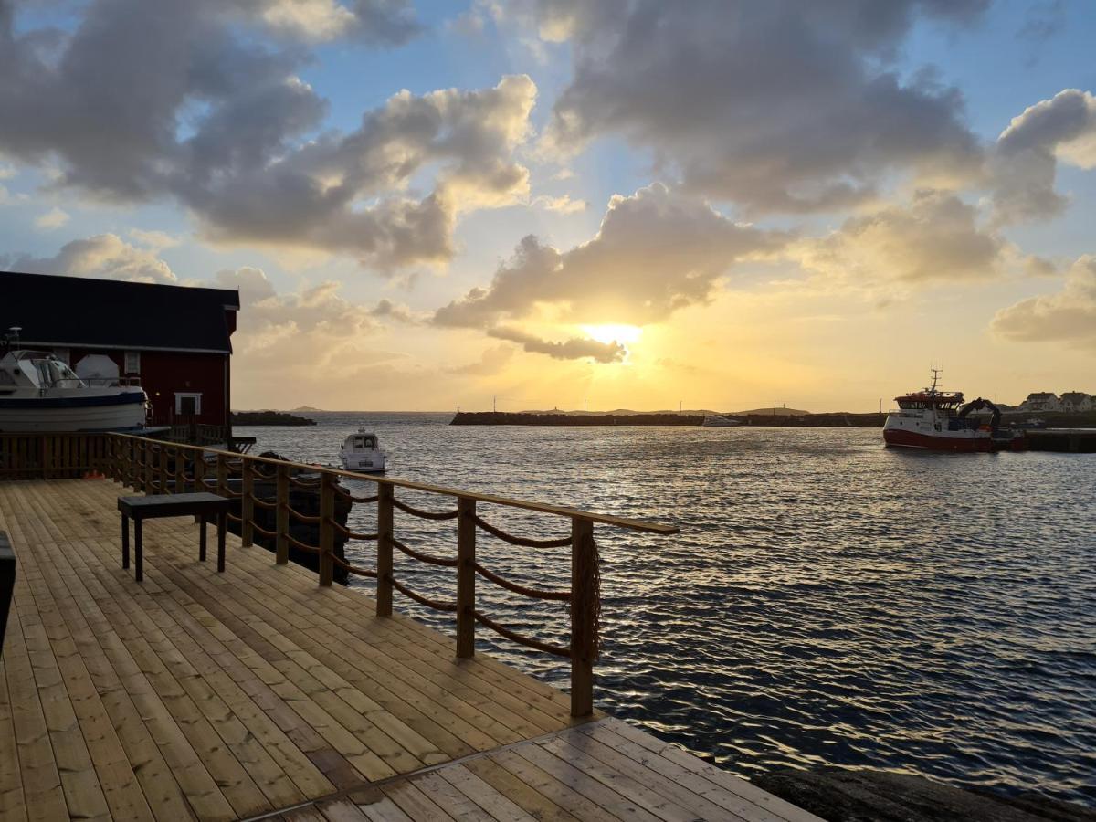 Вилла Rorbu Ved Sjoen Bud Экстерьер фото